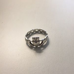Silver claddagh ring